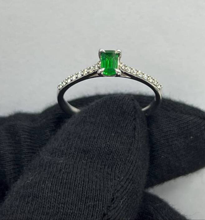 RING - - 18