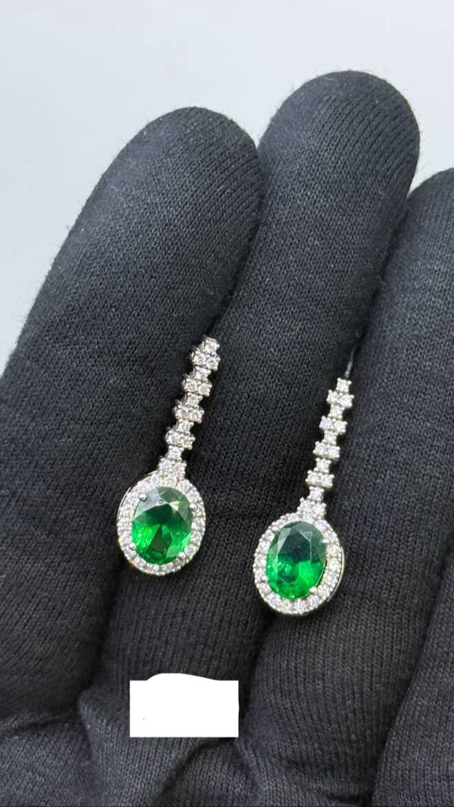 EARRINGS - -