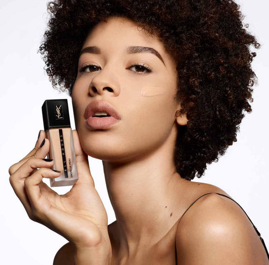 YVES SAINT LAURENT All Hours Foundation – Encre de Peau - -