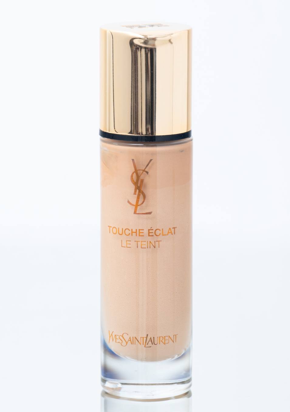 Yves Saint Laurent Le Teint Touche Éclat SPF 22 Foundation - - B30