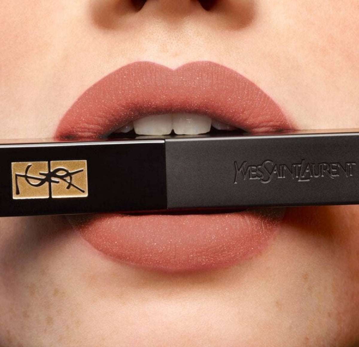 Yves Saint Laurent The Slim Velvet Radical Matte Lipstick - -