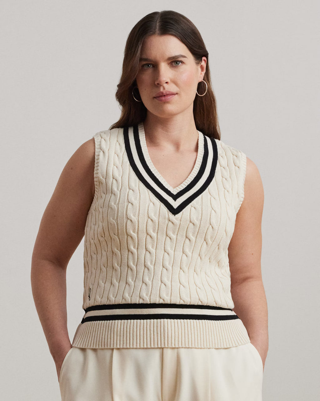 Cable-Knit Cotton Cricket Sweater Vest - - cream