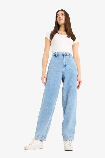 Carrot Fit Elastic Waist Ankle Length Washed Jeans - - Blue