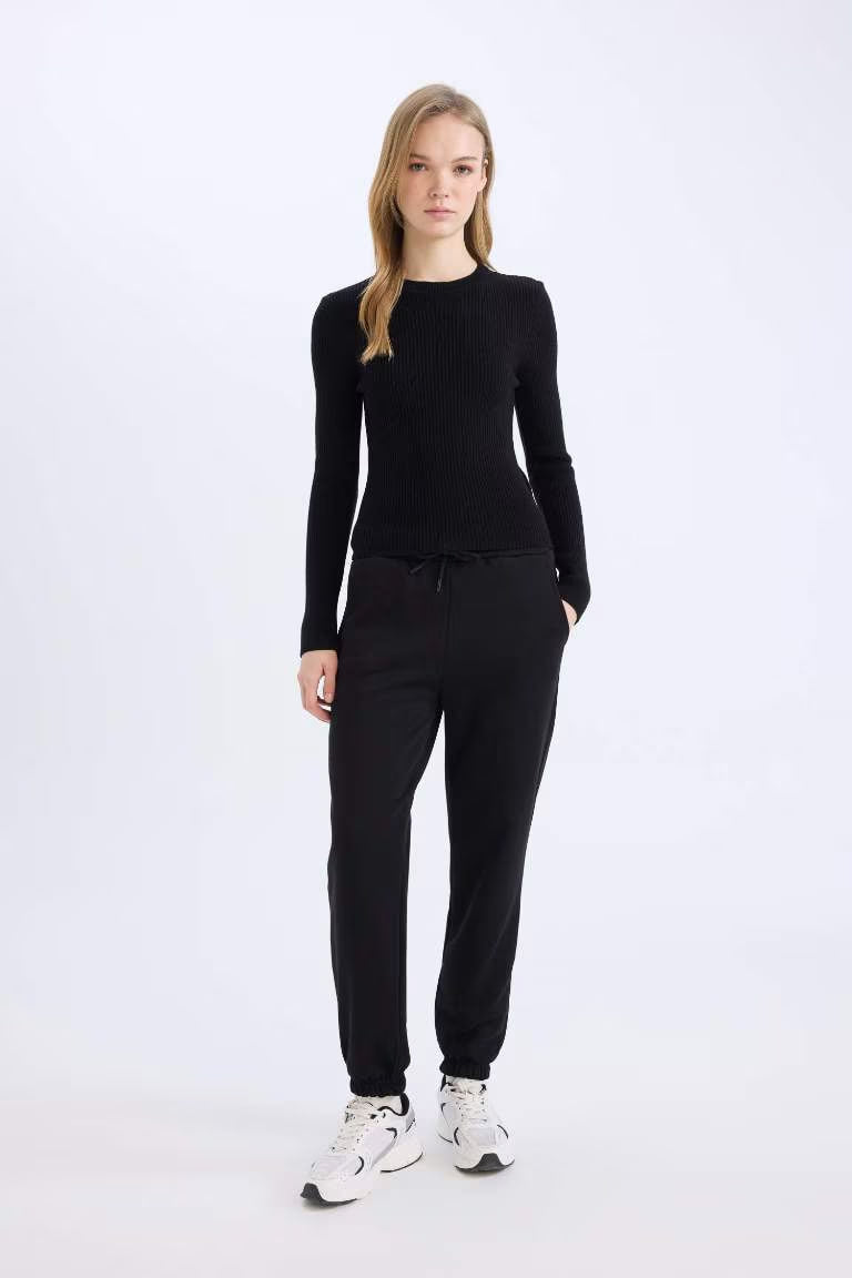 Standard Fit Elastic Leg Thick Fabric Sweatpants - - Black