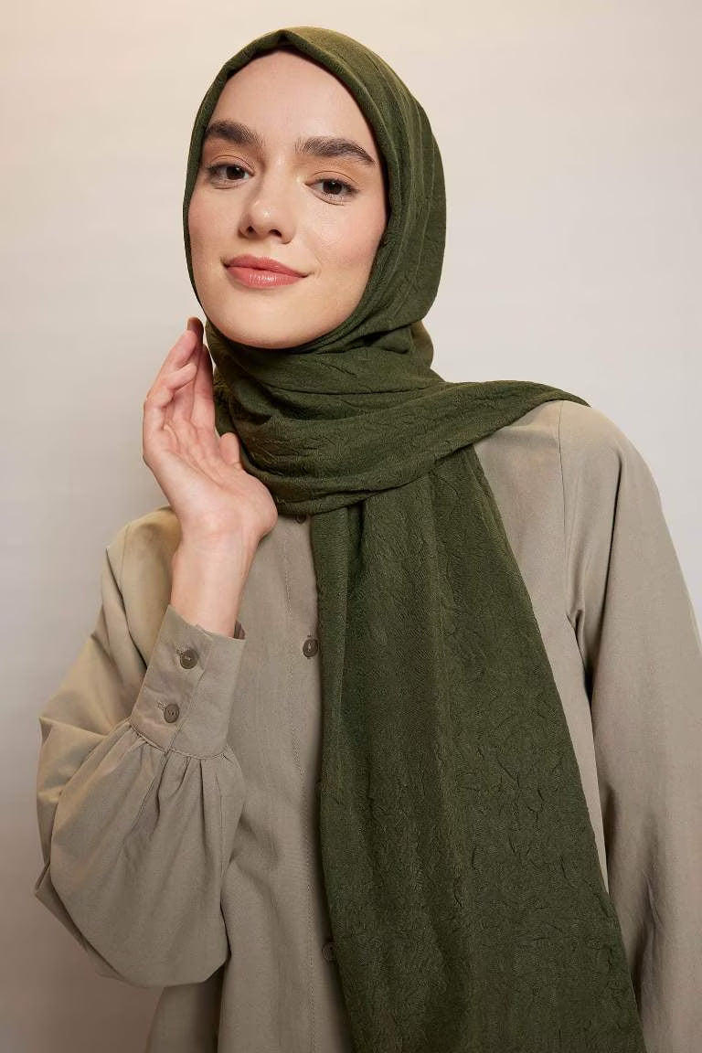 Woman Crepe Shawl - - olive green