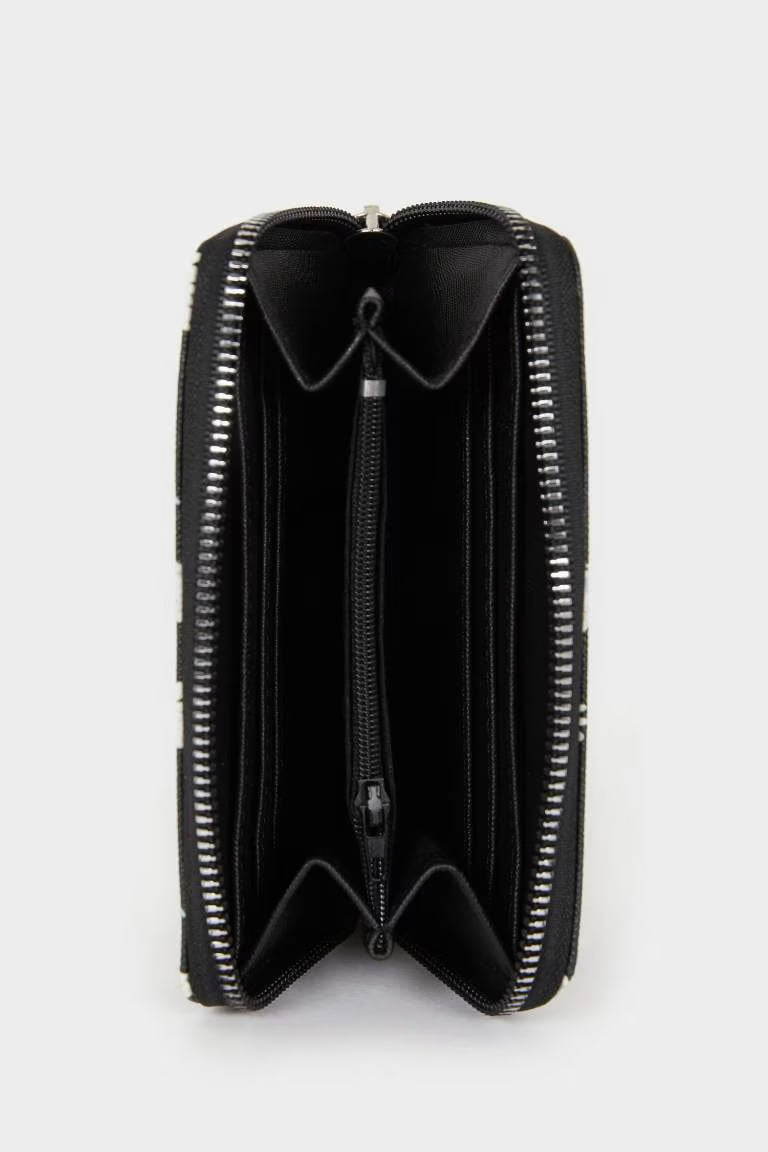 Woman Faux Leather Wallets - -