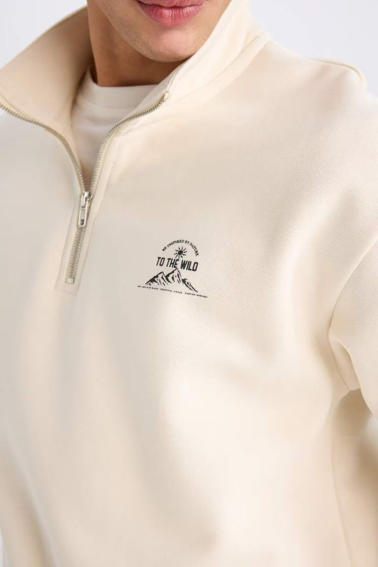 Comfort Fit Printed Long Sleeve Sweatshirt - -