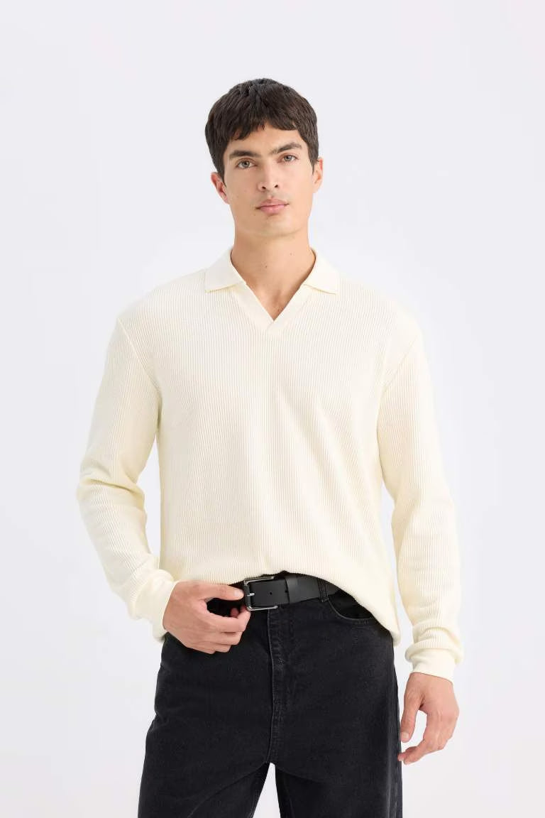 Regular Fit Long Sleeve Sweatshirt - -