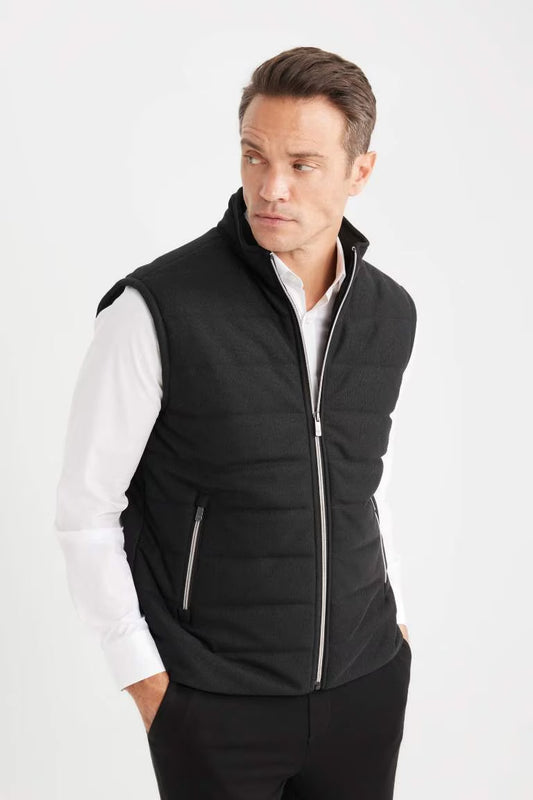 Slim Fit Stand Collar Zippered Puffer Vest - - Black