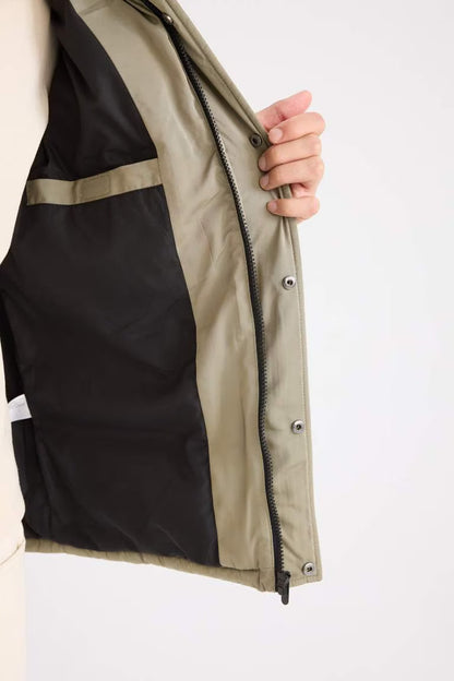 Regular Fit Hooded Zippered Pocket Puffer Vest - -