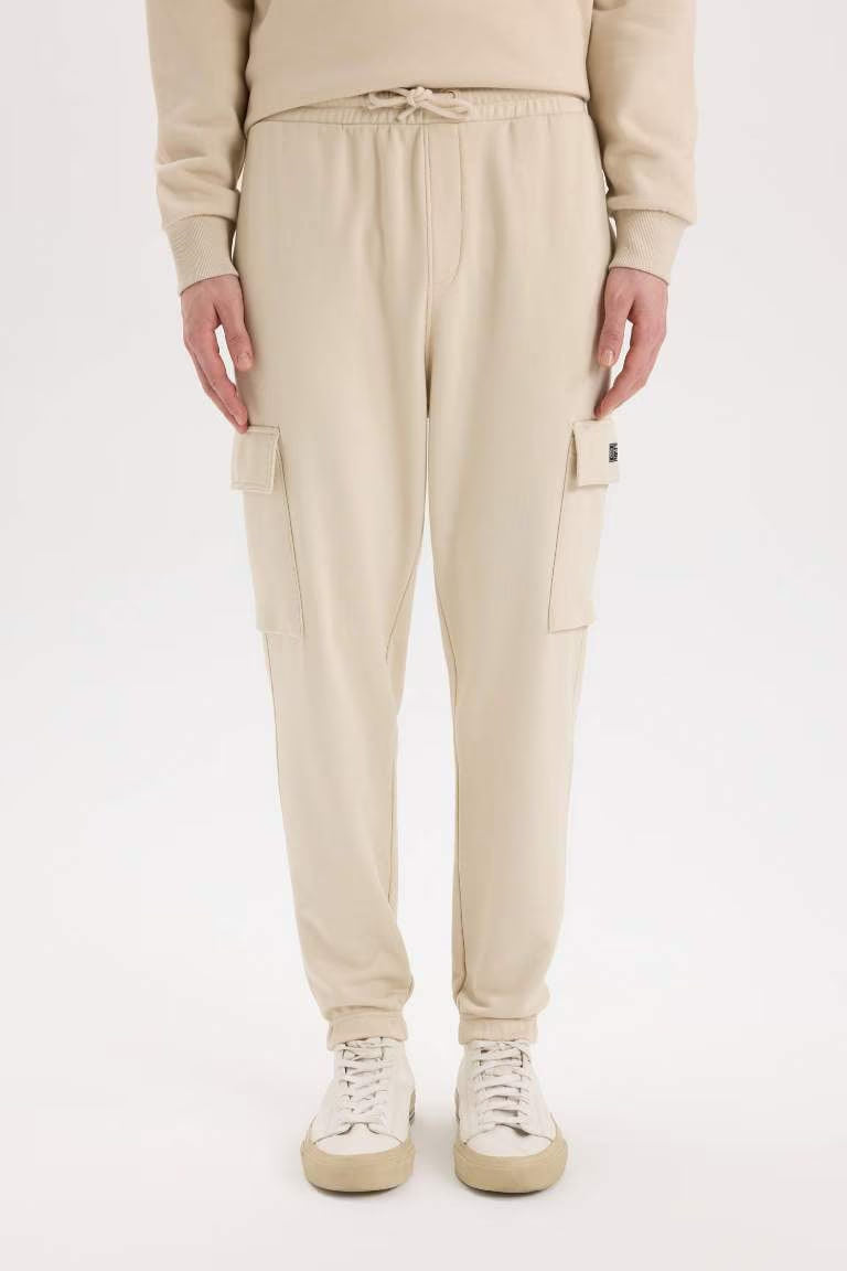 Regular Fit With Cargo Pocket Trousers - - Beige