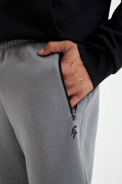 DeFactoFit Slim Fit Flexible Leg Sports Sweatpants - -
