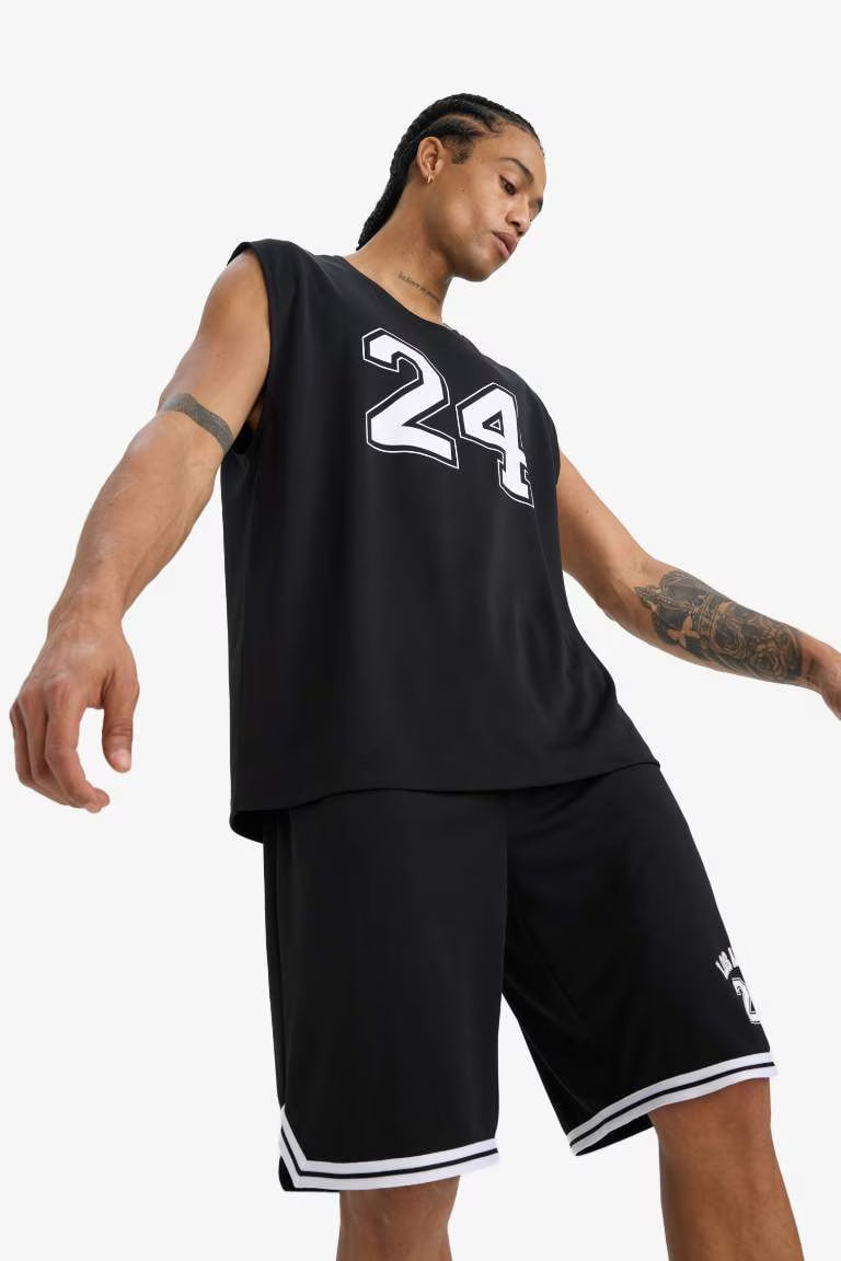 Boxy Fit Printed Crew Neck Sleeveless Tank Top - -