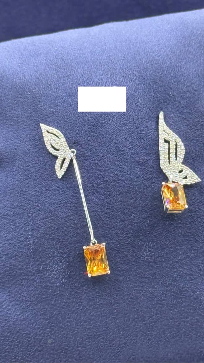 EARRINGS - -