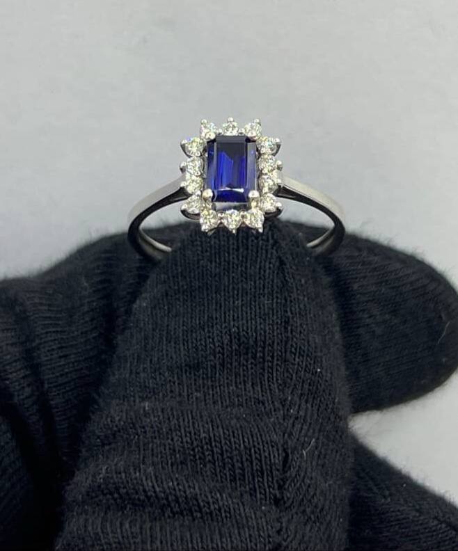 RING - - 18