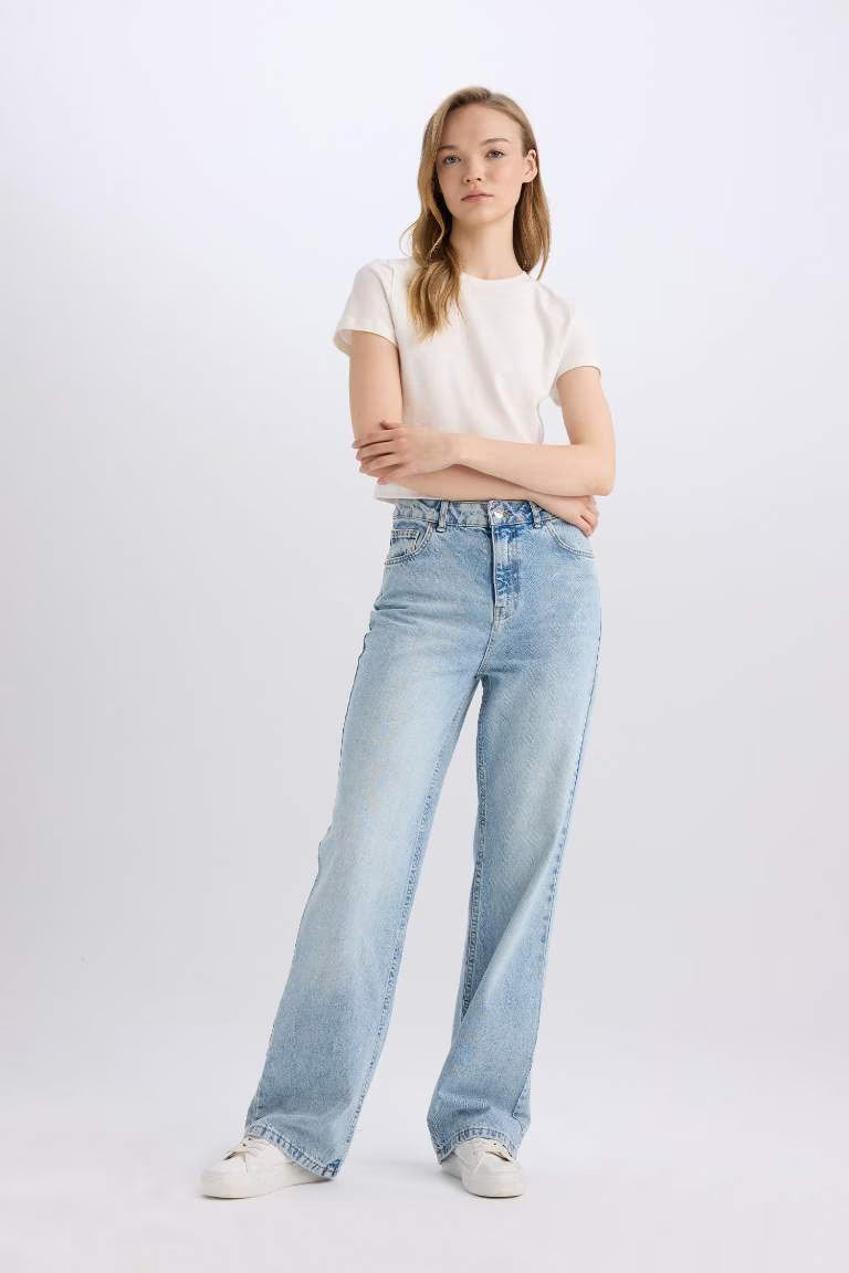 90's Wide Leg High Waist Long Washed Jeans - -