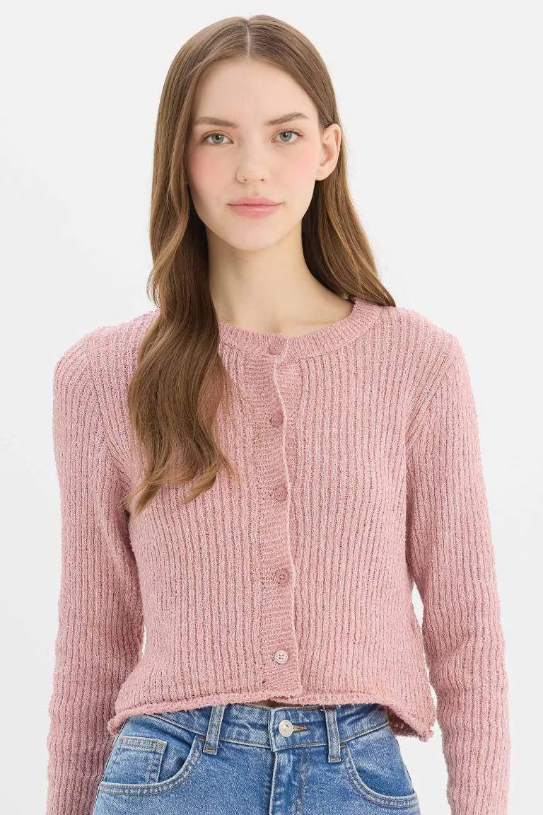 Slim Fit Crew Neck Buttoned Knit Cardigan - - Pink
