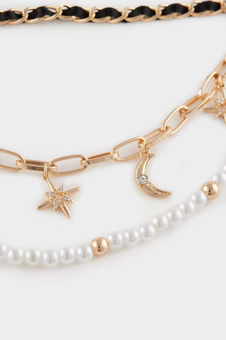 Woman Pearl Detailed Charm Keychain - -