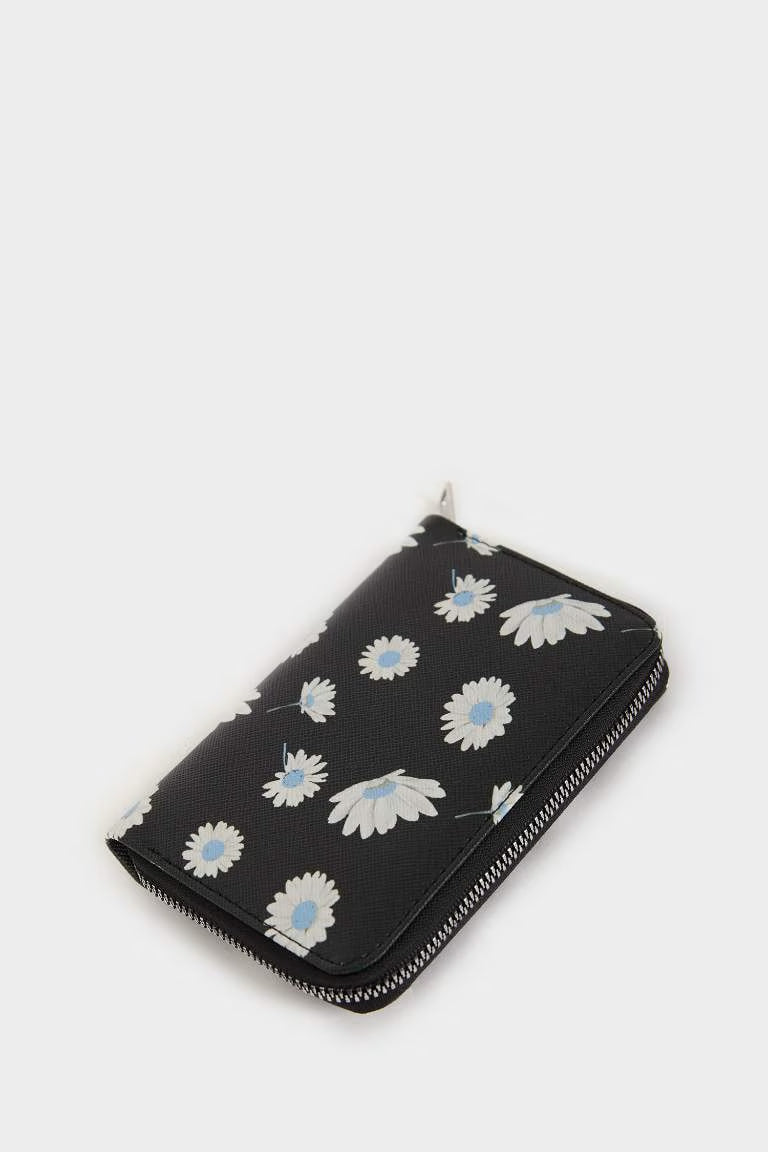 Woman Faux Leather Wallets - -