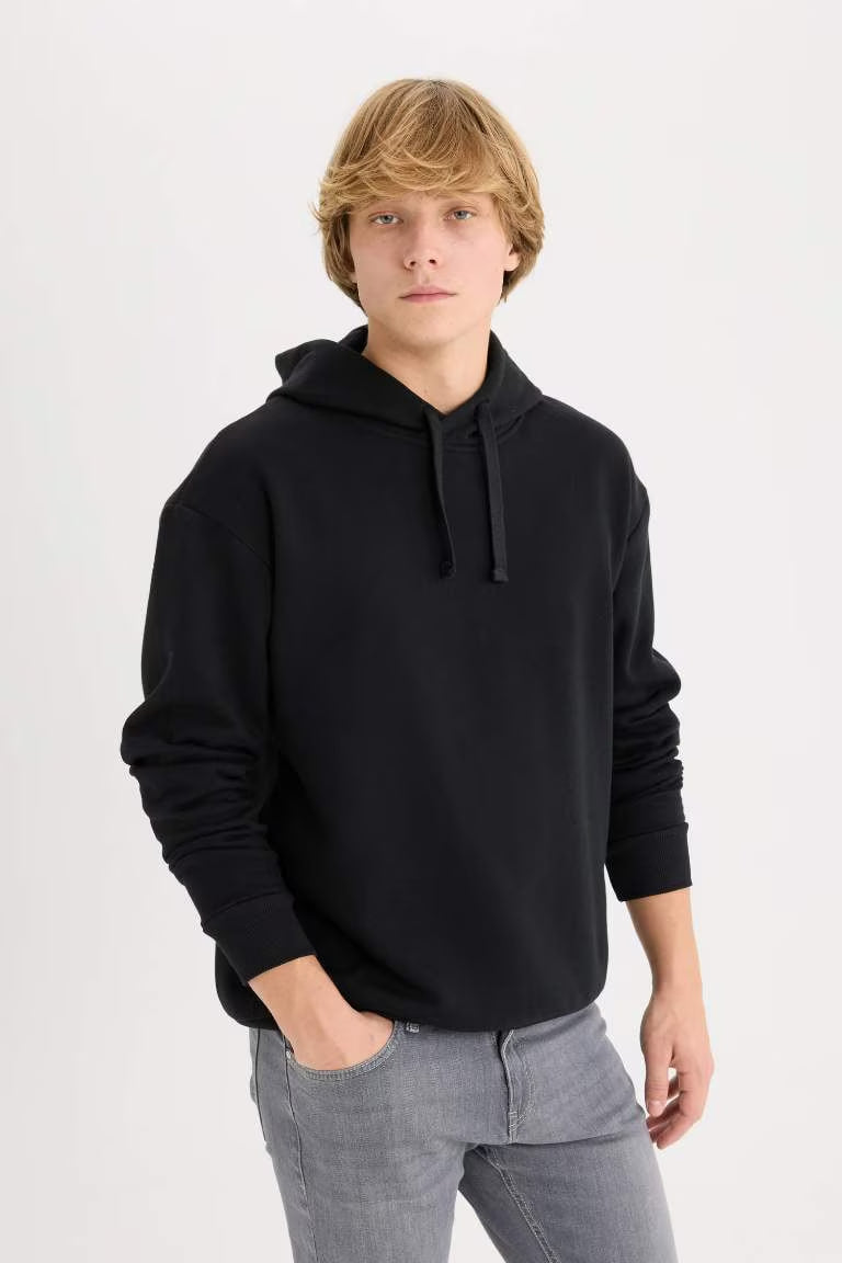 Boxy Fit Hooded Basic Sweatshirt - -