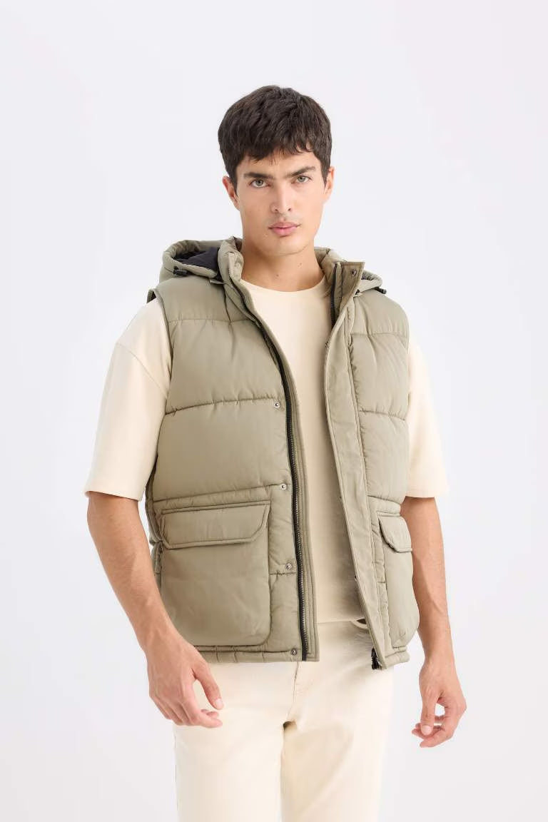 Regular Fit Hooded Zippered Pocket Puffer Vest - - Light Khaki