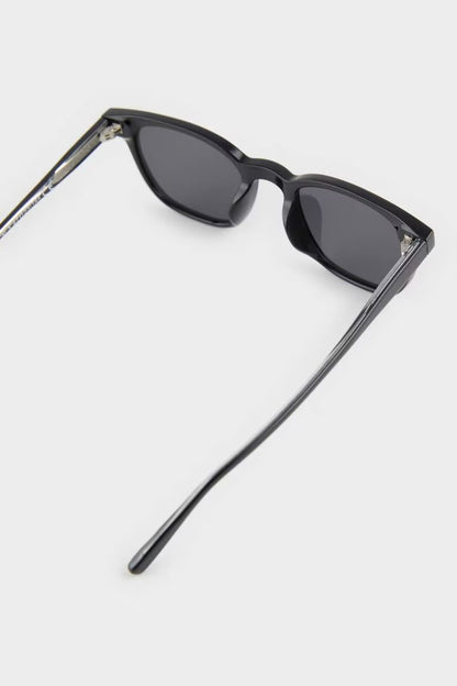 Man Round Sunglasses - -