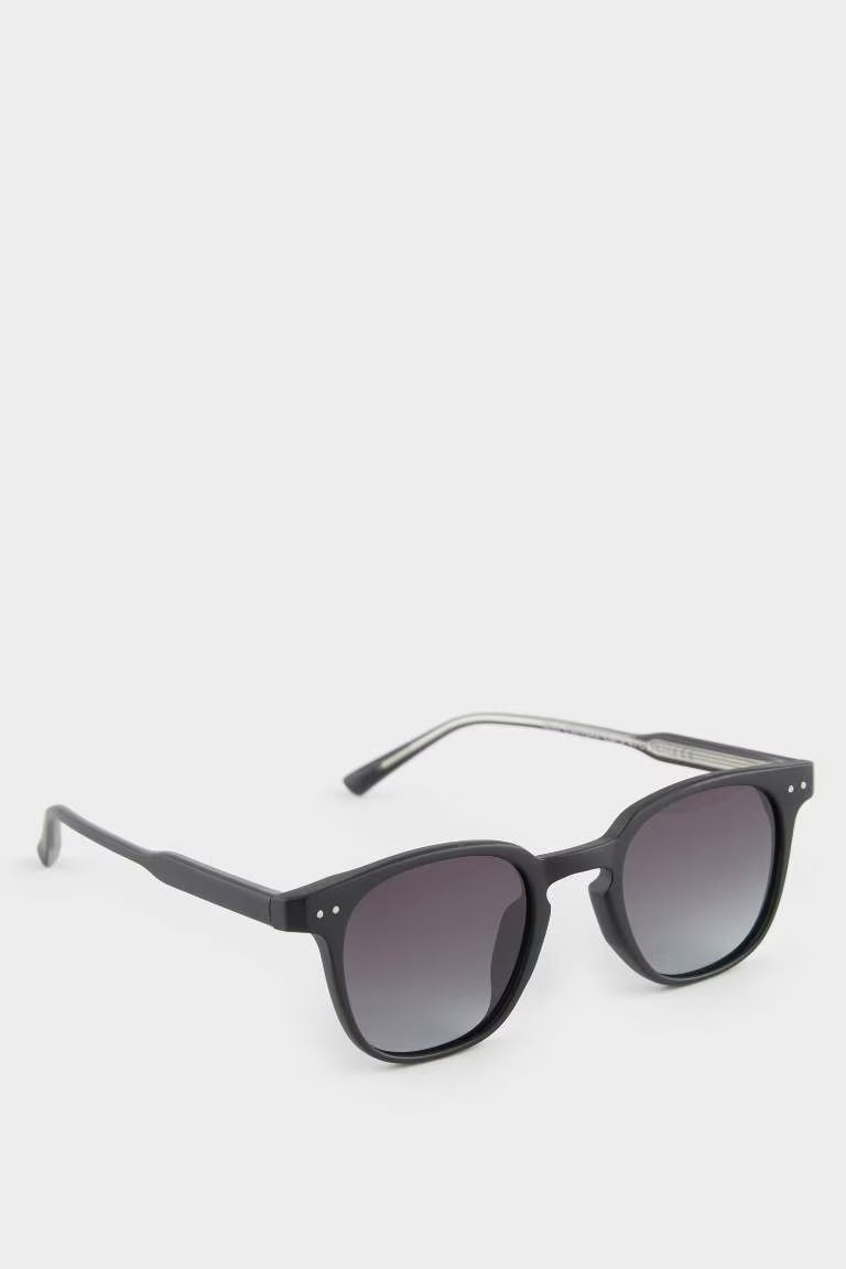 Man Round Sunglasses - - Black