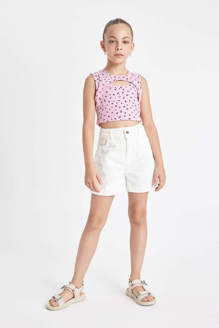 Girl Patterned Crop Top - -