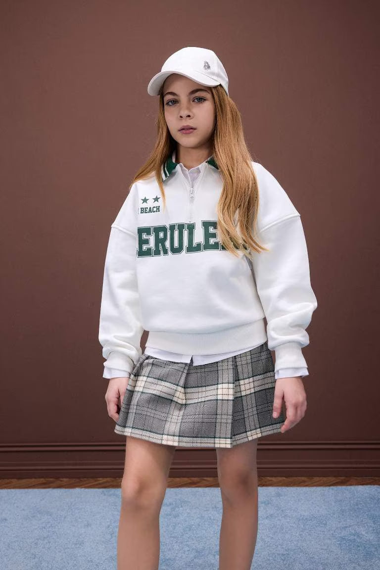 Girl Oversize Fit Polo Neck Printed Soft Furry Sweatshirt - -