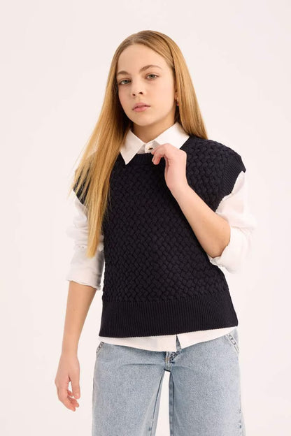 Girl Sweater Vest - -