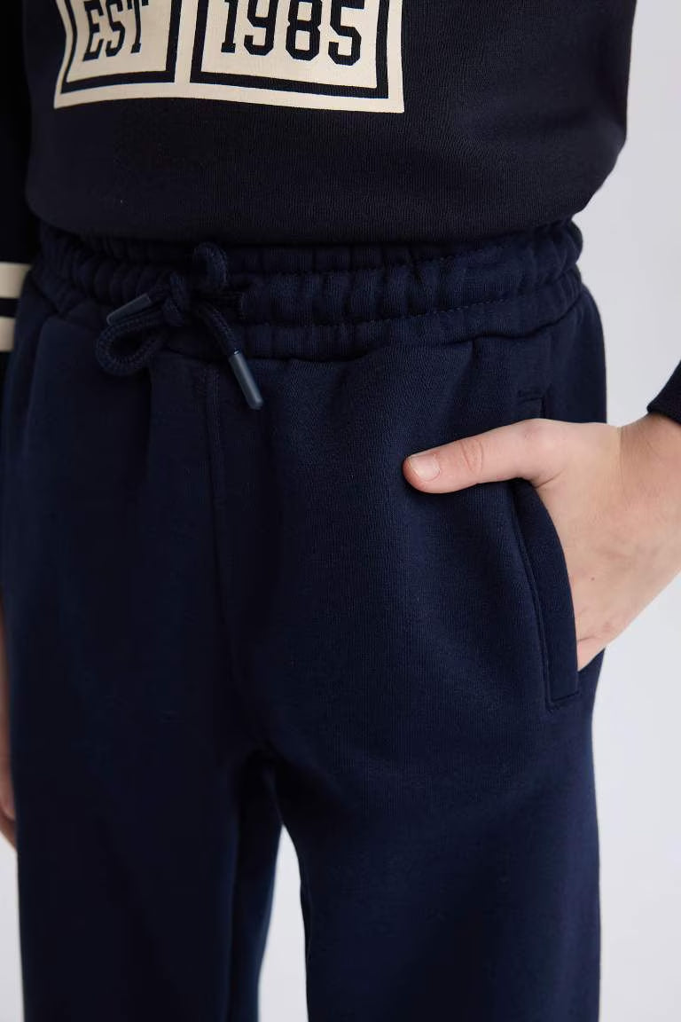 Boy Regular Fit Elastic Waist Leg Printed Jogger Sweatpants - -