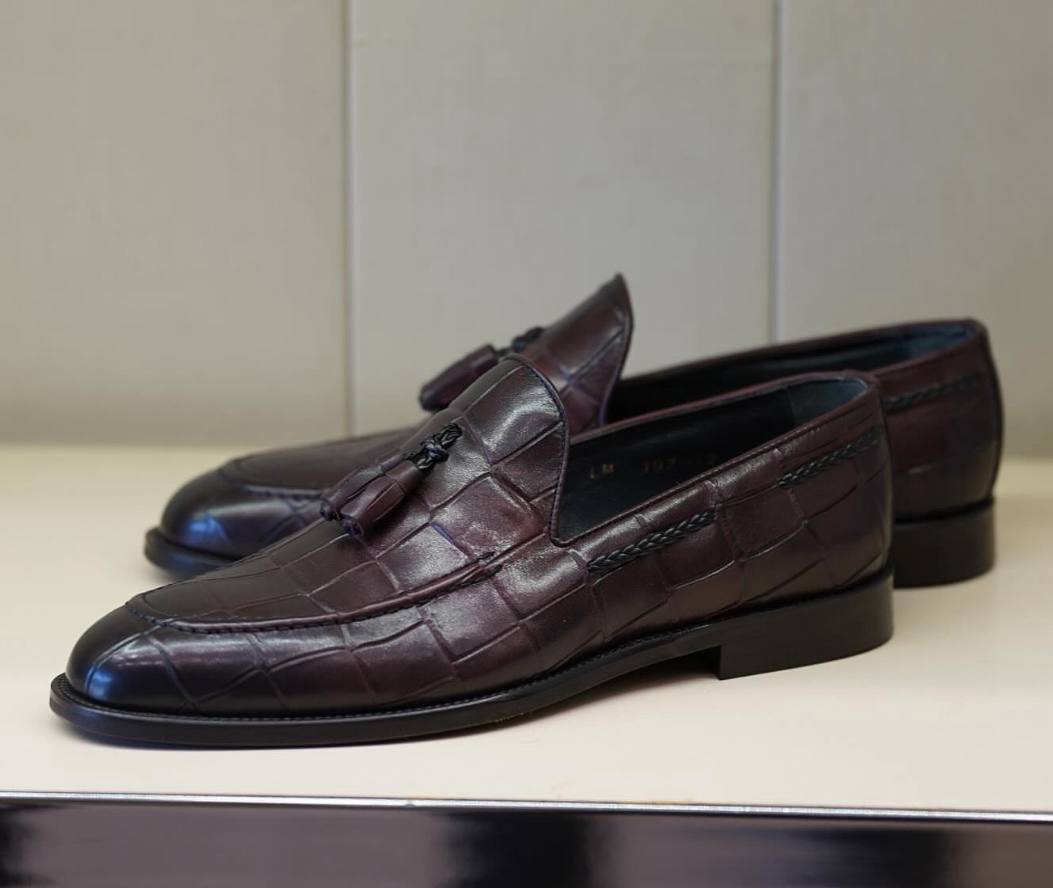 Leather footwear - -