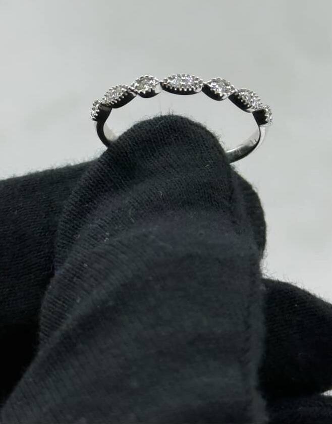 RING - - 18