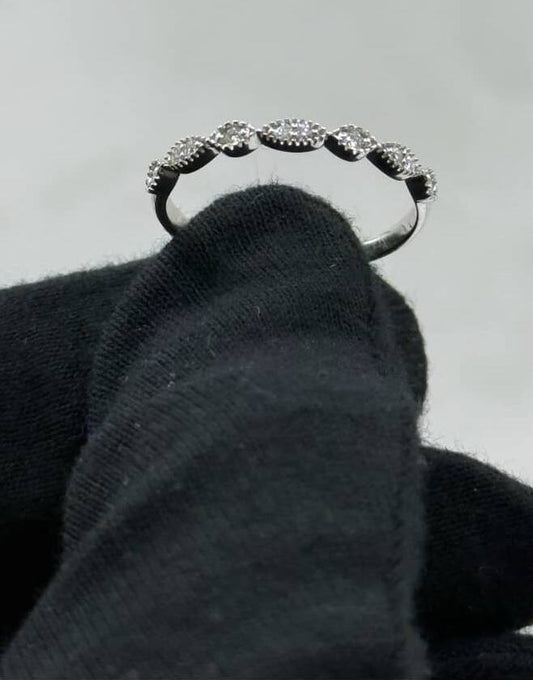 RING - - 18