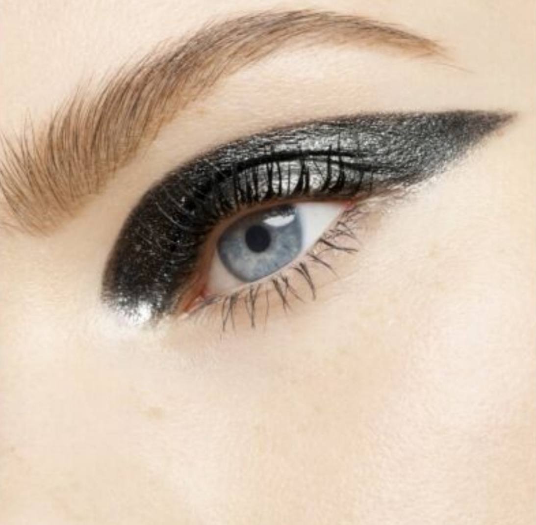 YVES SAINT LAURENT Sequin Crush Eyeshadow – 10 Beat Black - -