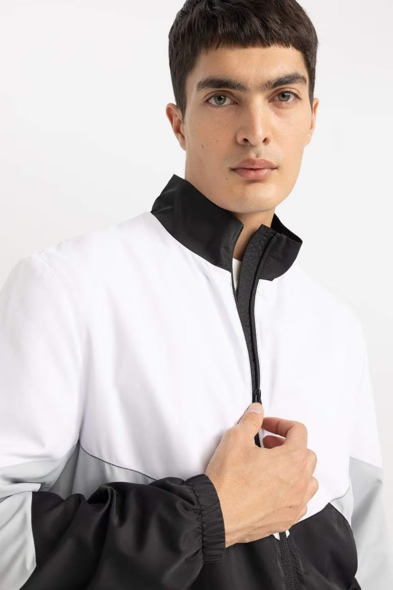 Water Repellent Regular Fit Puffer Jacket - -
