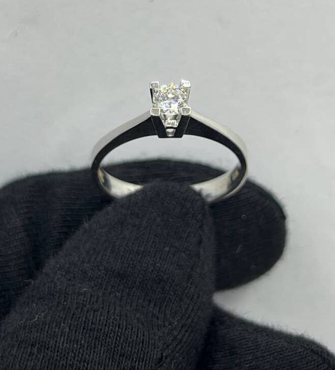RING - - 18