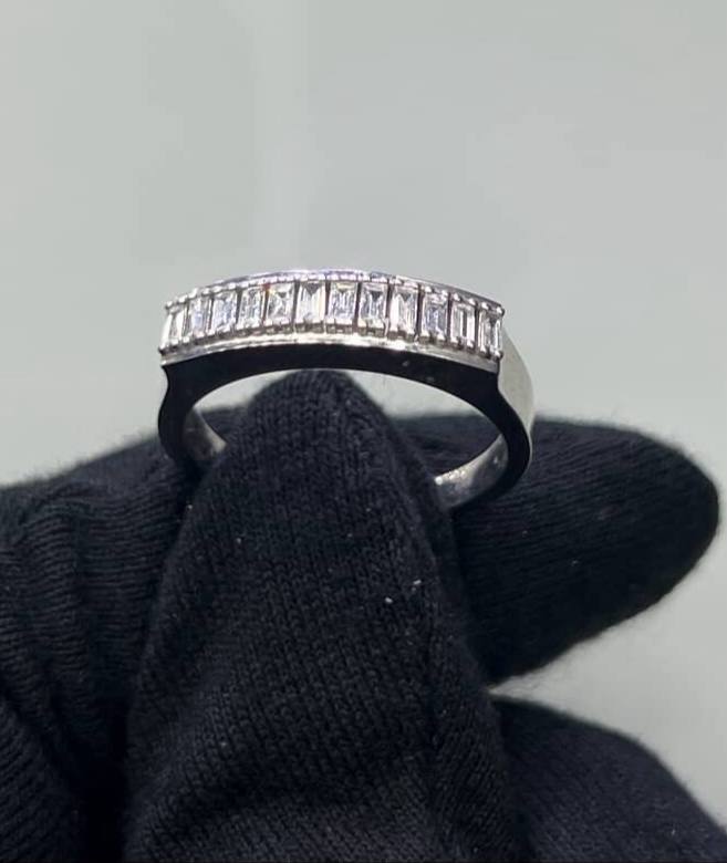 RING - - 18