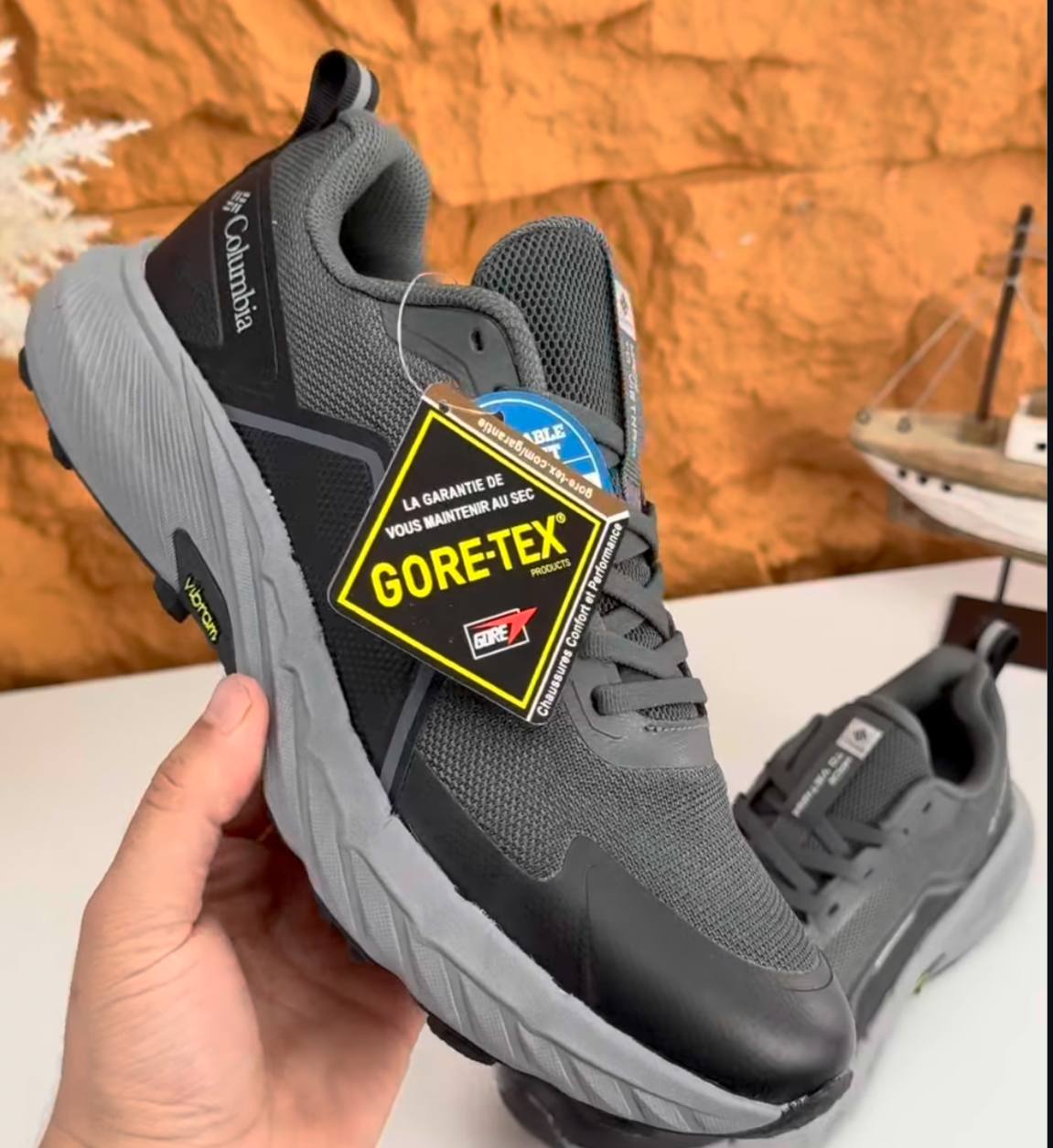 Columbia Footwear - - Gray