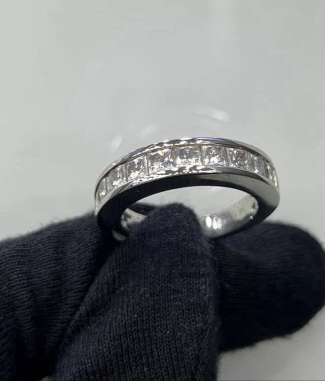 RING - - 18