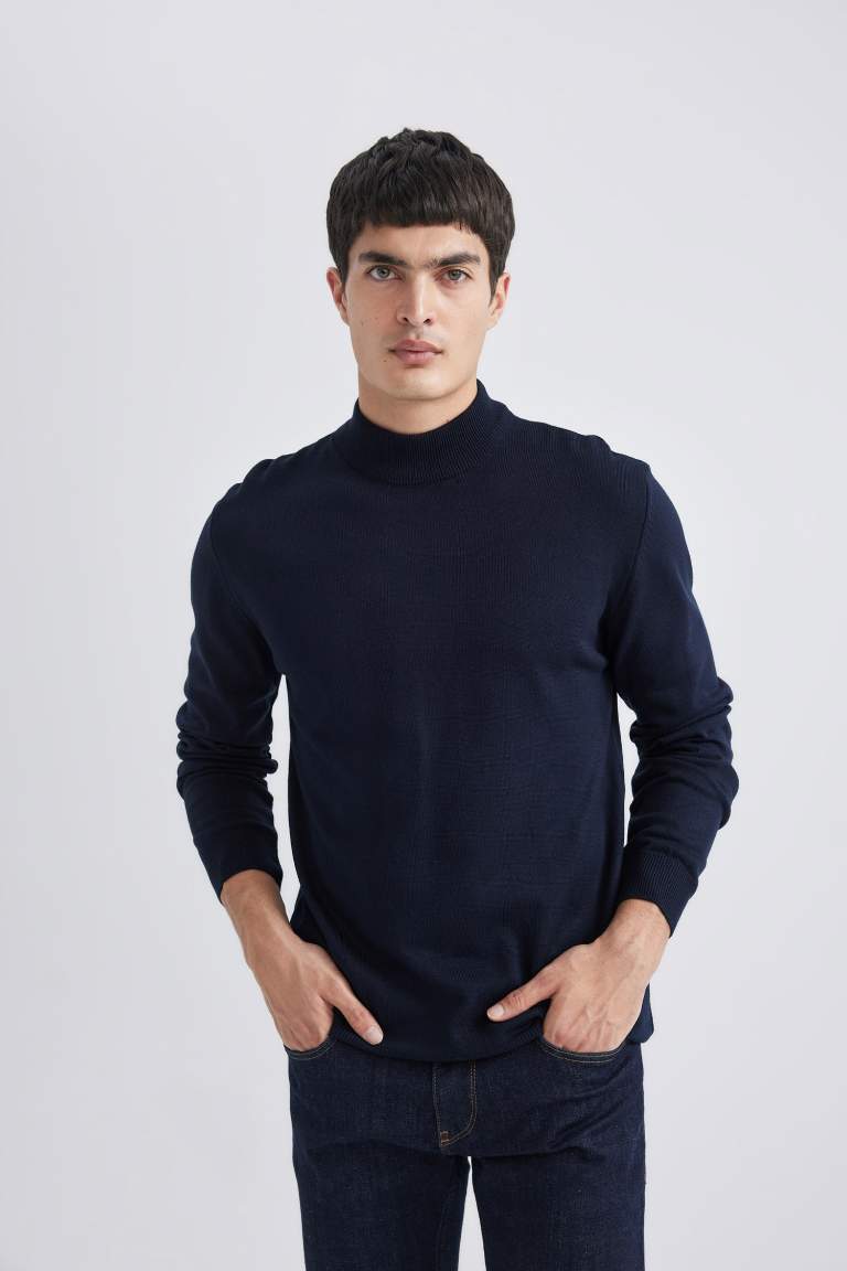 Slim Fit Pullover - - Navy