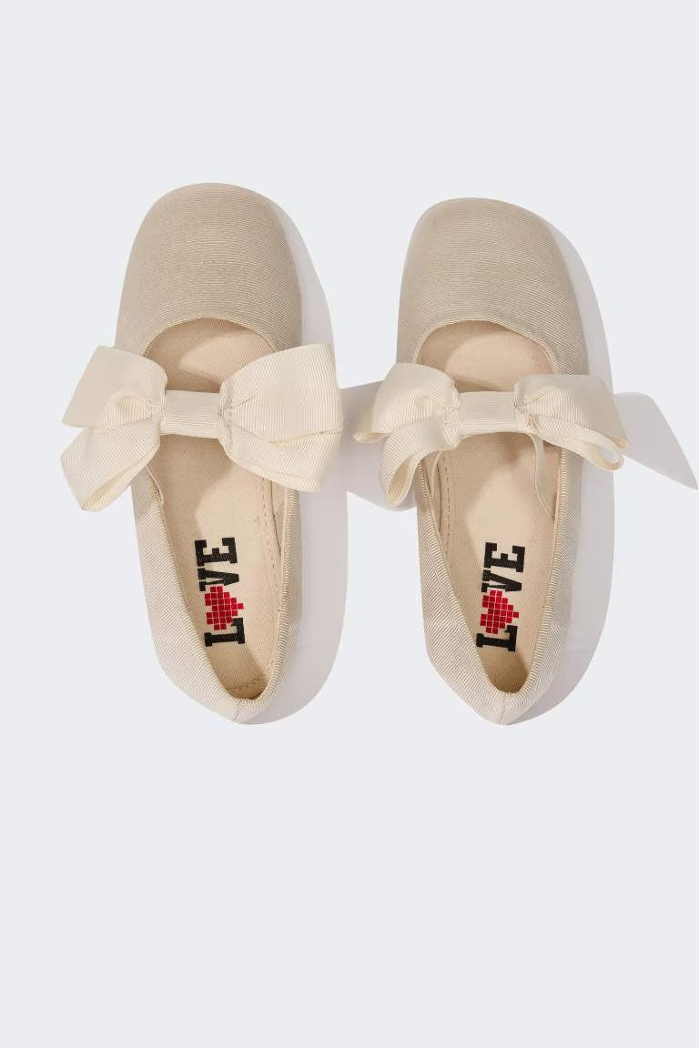 Girl Flat Sole Sandals - -
