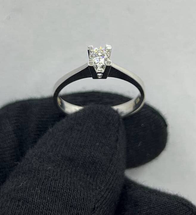 RING - - 18