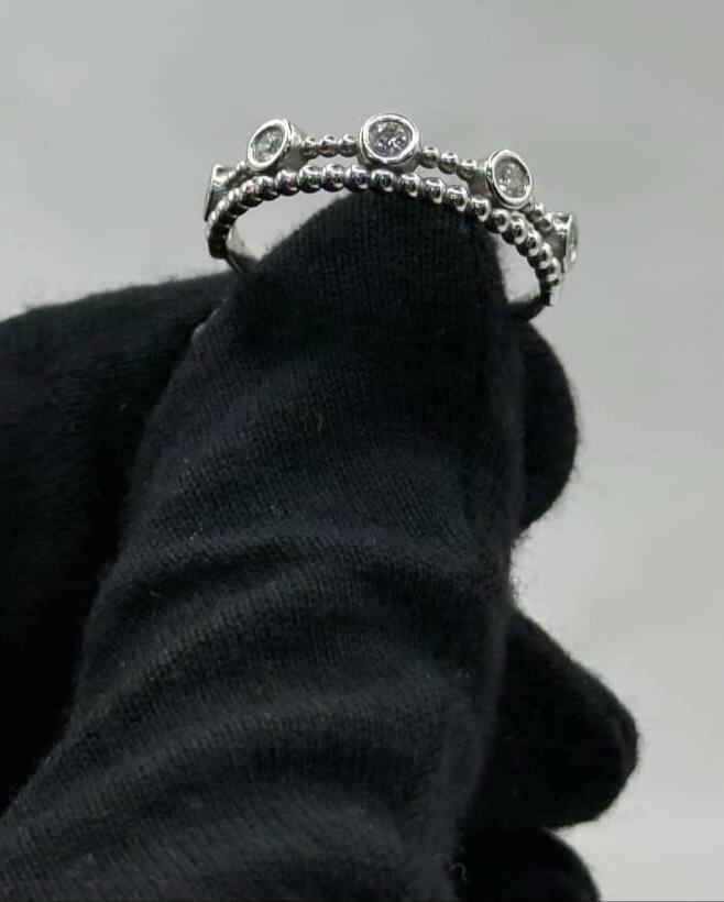 RING - - 18